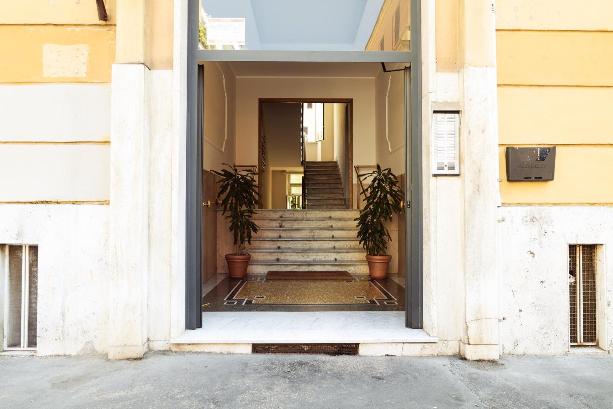 Domus Duca Claudius I Classy Vatican With Private Garden Apartment Rom